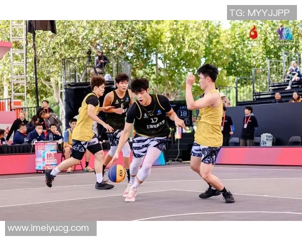 上海篮球队在城市联赛中的团队协作表现分析与点评